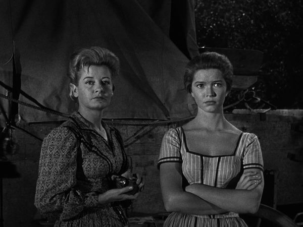 Gunsmoke - Wagon Girls