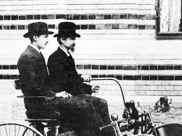 Momentos históricos - Momentos históricos 1: 1886 - 1930