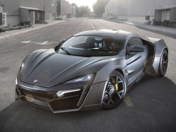 Superautos - LykanHyper Sports - La fabricación de un superdeportivo