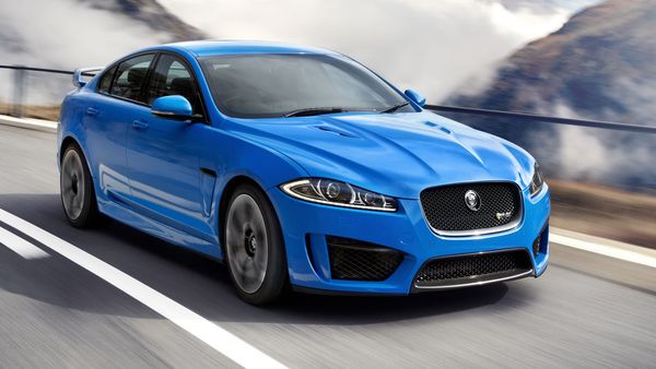 Superautos - Jaguar XF RS, Porsche Panamera Turbo S, Audi S8