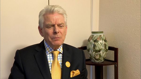 Secret Dealers - Episode 13