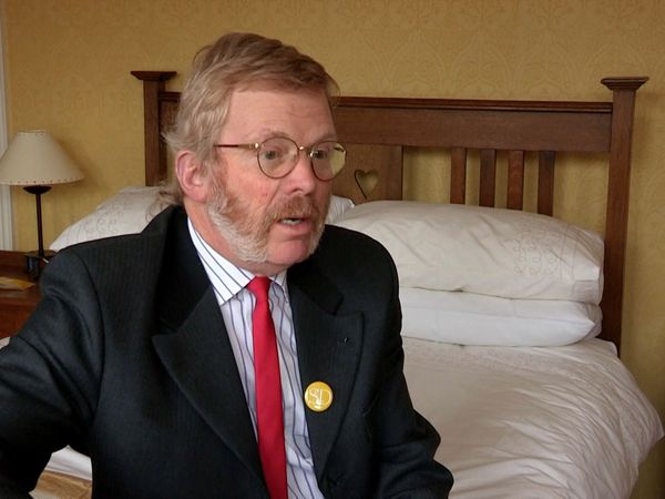 Secret Dealers - Episode 3