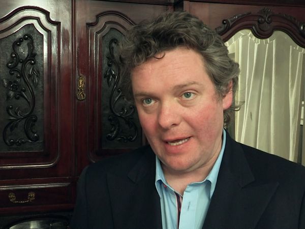 Secret Dealers - Episode 14