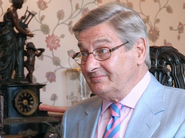 Secret Dealers - Episode 14