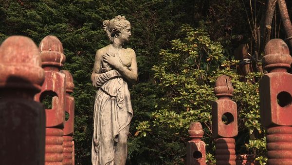 Secret Dealers - Episode 10
