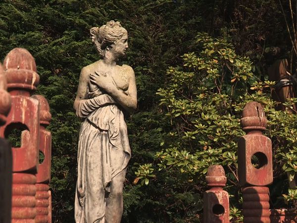 Secret Dealers - Episode 10