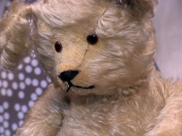 Secret Dealers - Episode 3