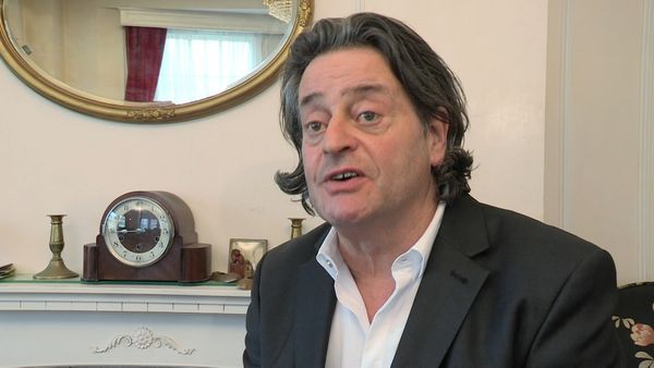 Secret Dealers - Episode 3