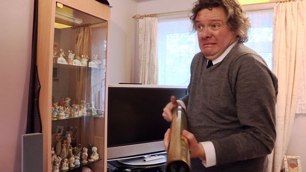 Secret Dealers - Episode 13