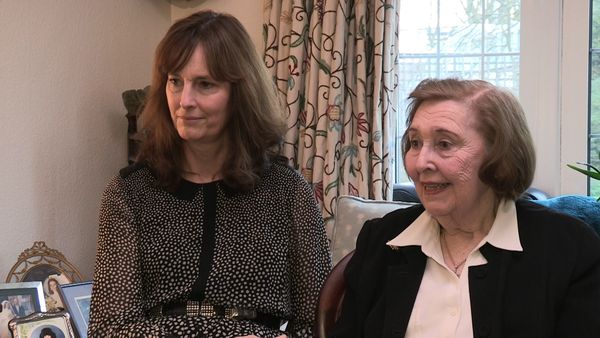 Secret Dealers - Episode 12