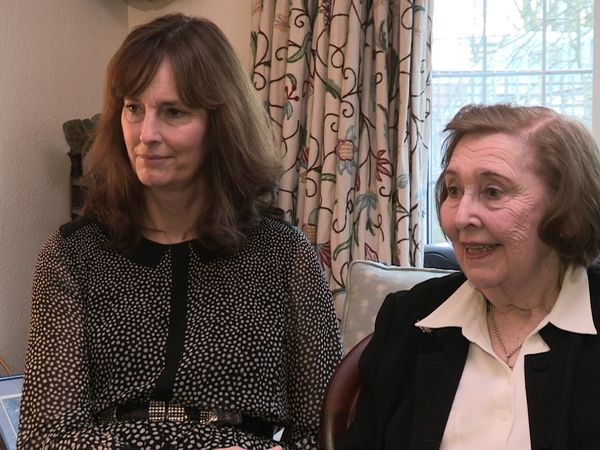 Secret Dealers - Episode 12