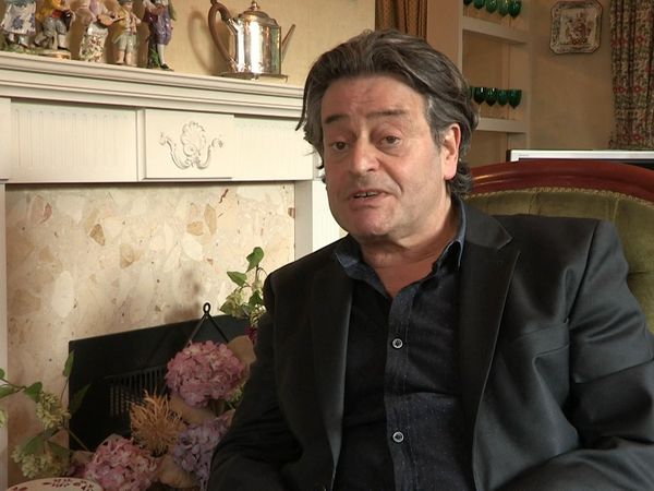 Secret Dealers - Episode 21