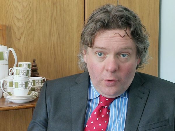 Secret Dealers - Episode 28