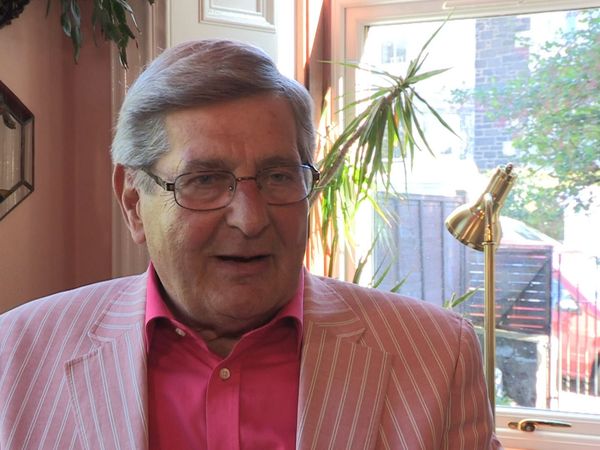 Secret Dealers - Episode 26