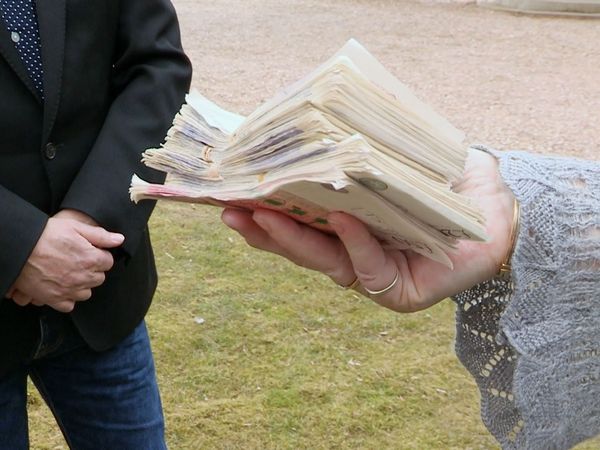 Secret Dealers - Episode 20