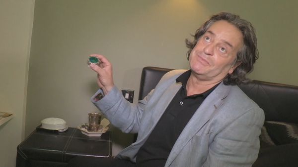 Secret Dealers - Episode 15
