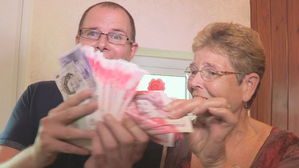 Secret Dealers - Episode 16