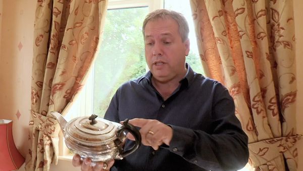 Secret Dealers - Episode 22