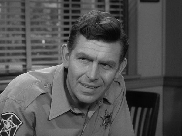 The Andy Griffith Show - Three's A Crowd