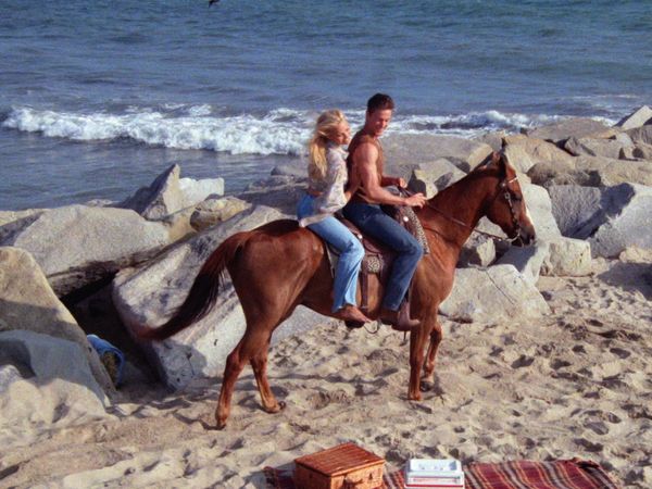 Alerte à Malibu - Les yeux de l'amour