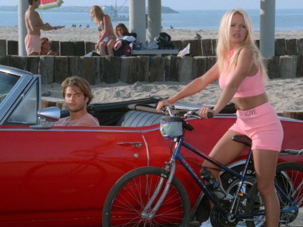 Alerte à Malibu - Harcèlement