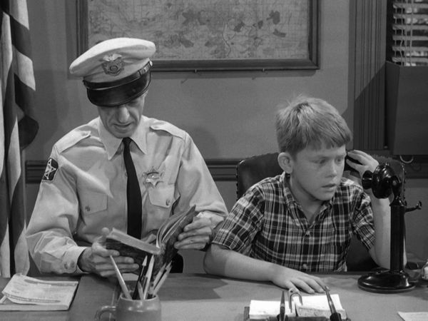 The Andy Griffith Show - Opie Loves Helen