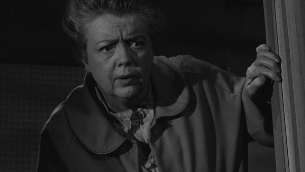 The Andy Griffith Show - Briscoe Declares For Aunt Bee