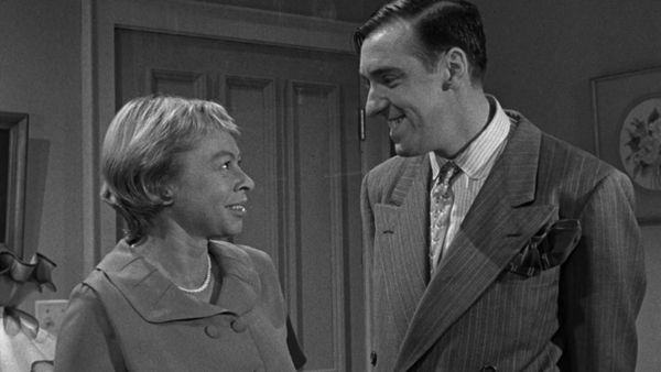 The Andy Griffith Show - A Date For Gomer
