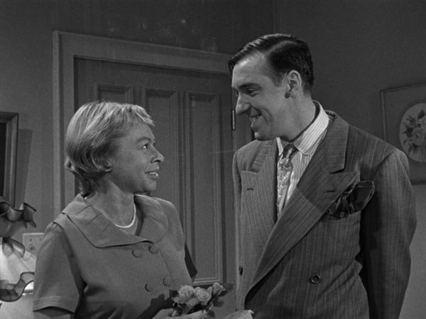 The Andy Griffith Show - A Date For Gomer