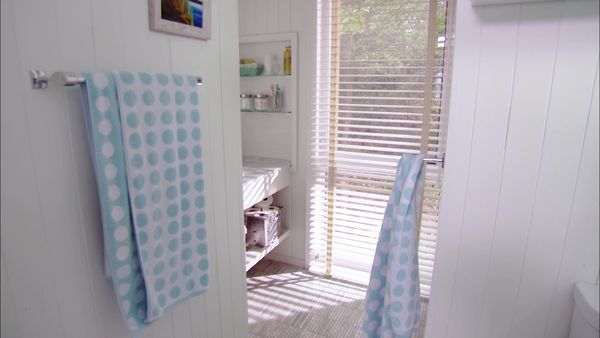Sarah's Rental Cottage - Bathroom, Sunset Deck