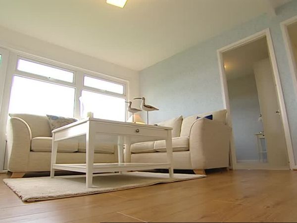 Homes Under The Hammer - Episode 6