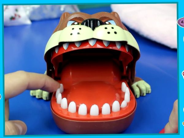 Nerdshow: Nostalgia - Curiosidades - 7 brinquedos que quase te mataram!