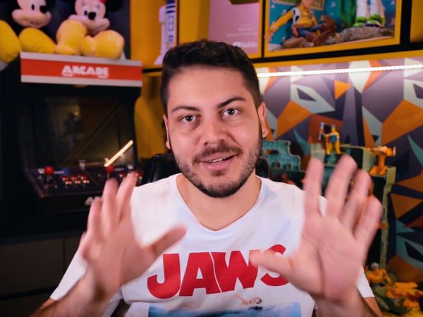 Nerdshow: Nostalgia - Curiosidades - 7 produtos antigos que só quem era corajoso de verdade usava!