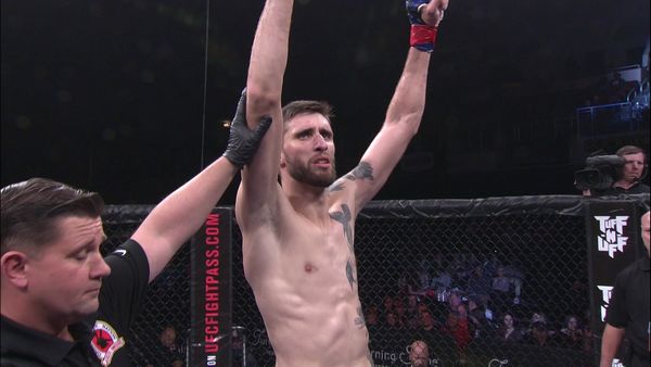 Combate Américas - Combate 9: Empire Rising
