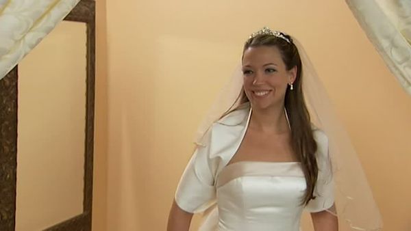 Bulging Brides - Weight And See