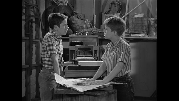 The Andy Griffith Show - Opie's Newspaper
