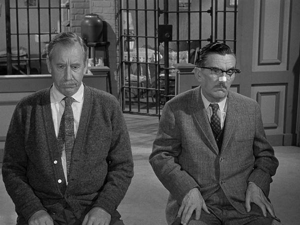 The Andy Griffith Show - The Case of the Punch in the Nose