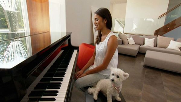 Teen Cribs - Mira e Carlie