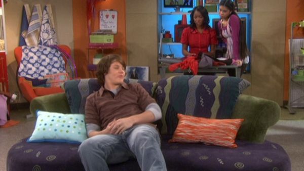 True Jackson, VP - Ryan Sobre Rodas