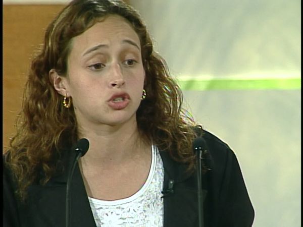 Sala de parejas - Relación de tres; Dietas; El televisor robado; Paga por el choque