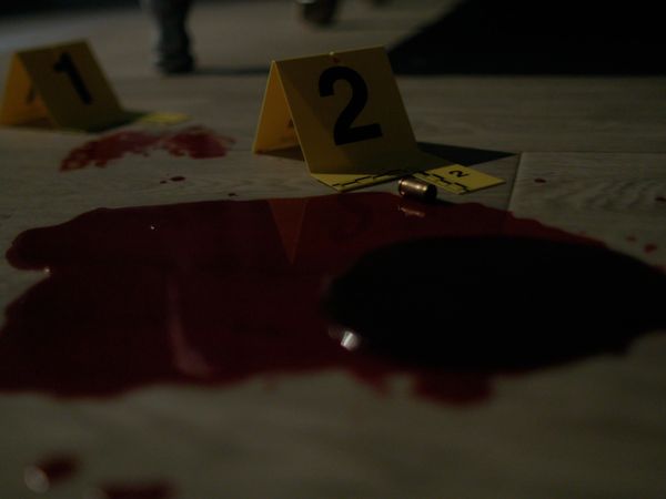Homicide: Hours to Kill - Deux, c'est bien, trois, c'est trop!