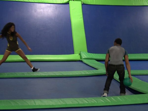 Friendzone - Yohamna y James / Joe y Lacey