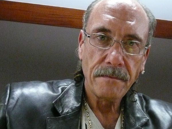 Il Banco dei Pugni - Trouble Inside