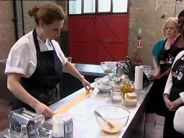 Kitchen Criminals - Episode 11