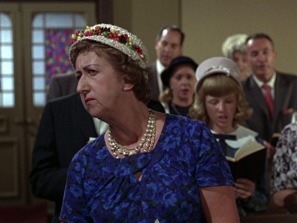 The Andy Griffith Show - Aunt Bee's Crowning Glory