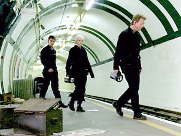 Primeval: Invasión jurásica - Episodio 2
