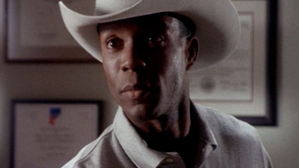 Walker Texas Ranger - Quelque chose dans l'ombre - 1ère partie