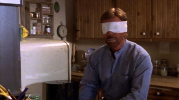 Walker Texas Ranger - Aigle blanc