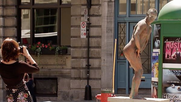 Just for Laughs Gags - The Jealous Statue