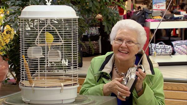 Just for Laughs Gags - The Bird-Pee Cage